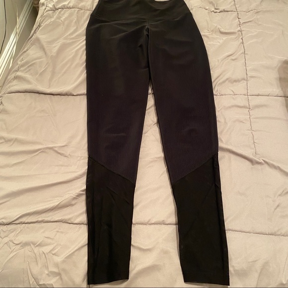 Beach Riot Ribbed Mesh Leggings - Picture 3 of 3